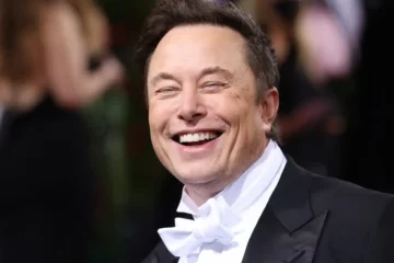 Dogecoin sobe 5% após tweet de Elon Musk durante o Super Bowl