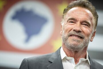 Arnold Schwarzenegger ainda tem energia aos 75 anos
